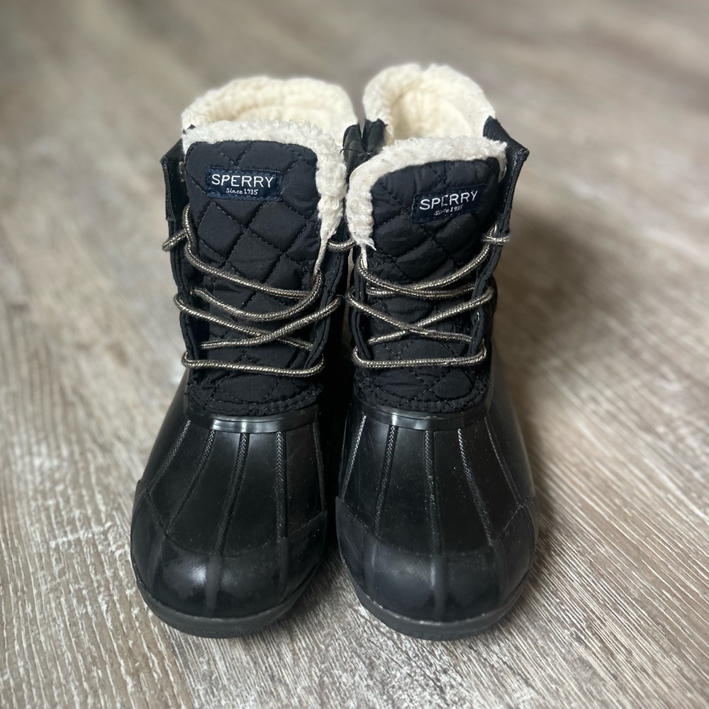 Sperry Kids Black Quilted Boots 3 Youth